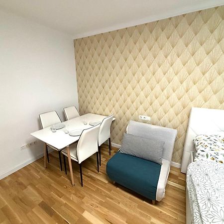 Exclusive Serviced Flat On Taborstrasse Wina Bagian luar foto